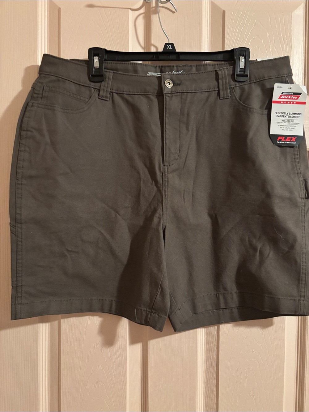 Dickies Men’s Olive Brown Flat Front Carpenter Shorts